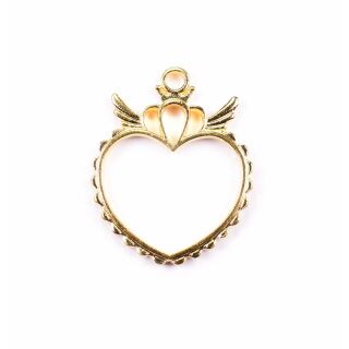 bezel heart with crown gold